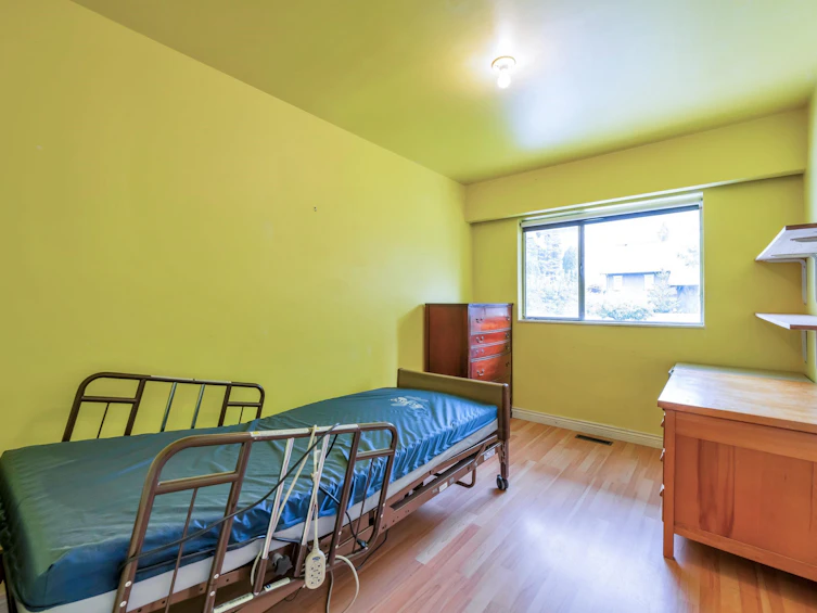 847 Gatensbury Street, Coquitlam, BC, V3J 5H6 - 19