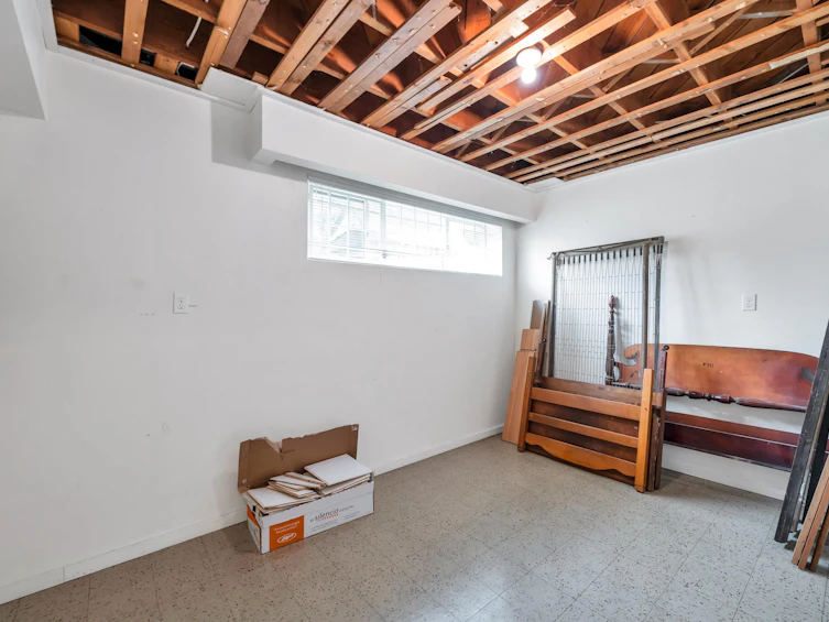 847 Gatensbury Street, Coquitlam, BC, V3J 5H6 - 27