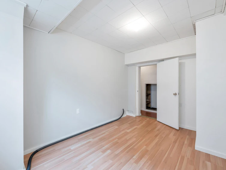 847 Gatensbury Street, Coquitlam, BC, V3J 5H6 - 31