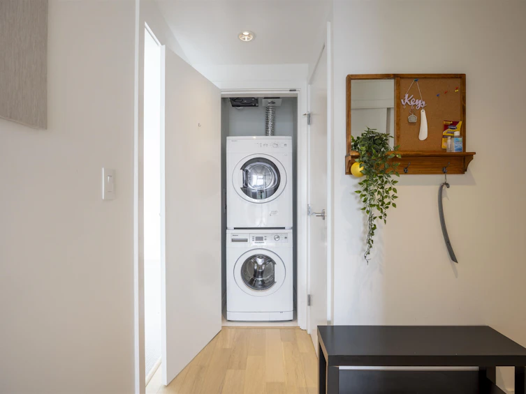 1208-2221 E 30th Avenue, Vancouver, BC, V5N 0G6 - 3