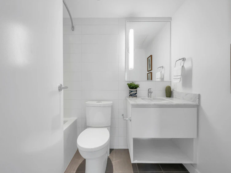 1702-908 Quayside Drive, New Westminster, BC, V3M 0L4 - 12
