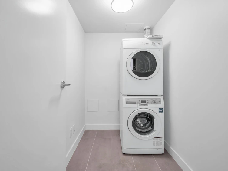 1702-908 Quayside Drive, New Westminster, BC, V3M 0L4 - 13