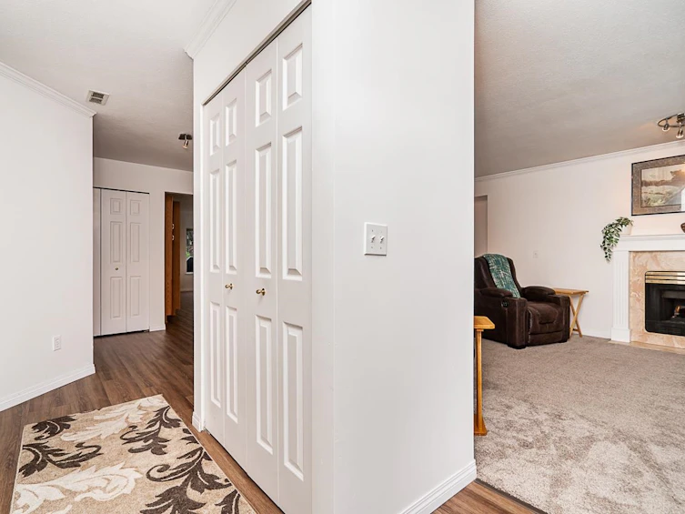 101-15501 89a Avenue, Surrey, BC, V3R 0Z5 - 5