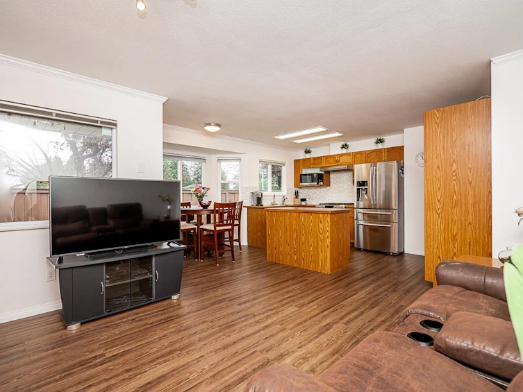 101-15501 89a Avenue, Surrey, BC, V3R 0Z5 - 15