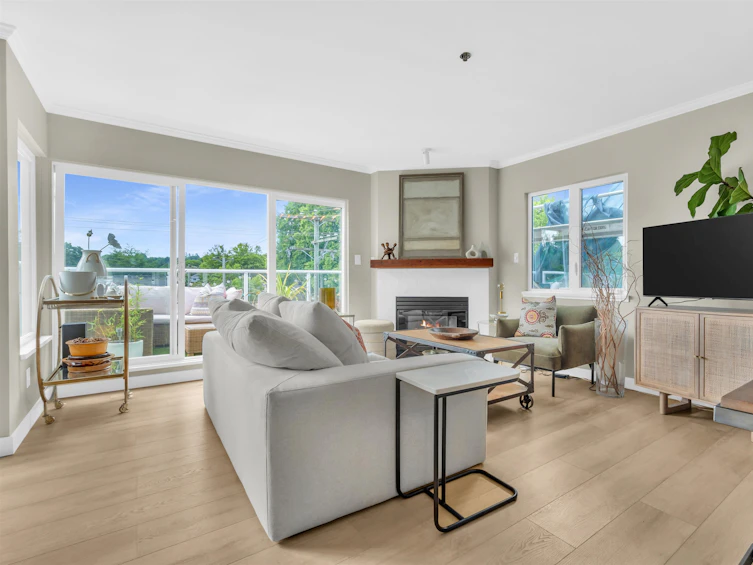302-3280 West Broadway, Vancouver, BC, V6K 2H4 - 8