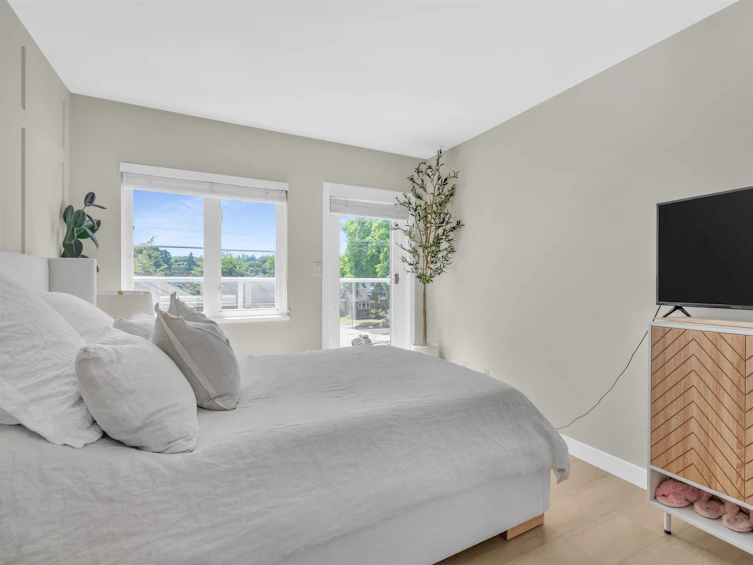 302-3280 West Broadway, Vancouver, BC, V6K 2H4 - 21
