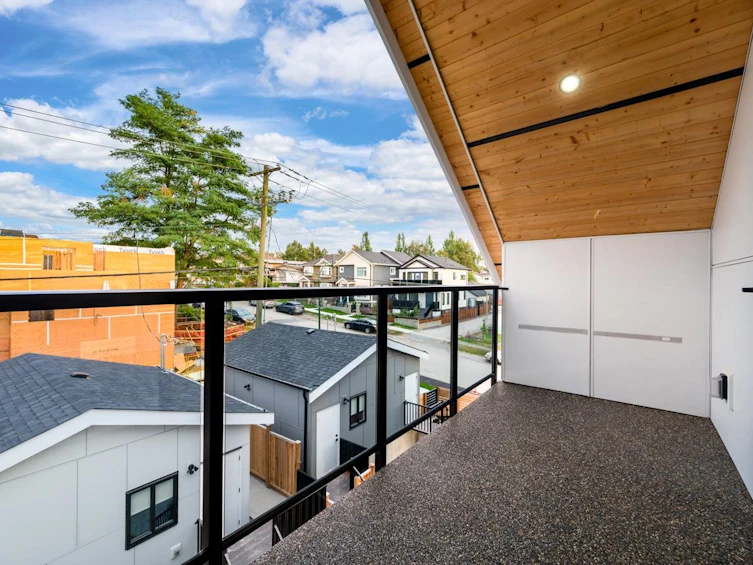 2-4178 Slocan Street, Vancouver, BC, V5R 1Z3 - 4
