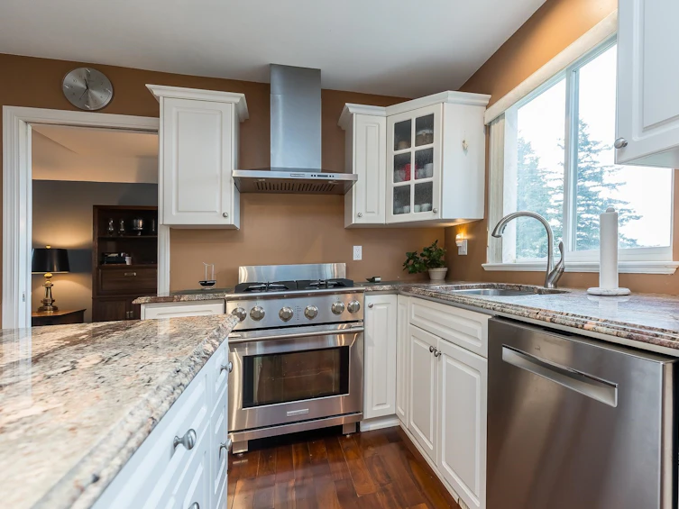 35692 Timberlane Drive, Abbotsford, BC, V3G 1L6 - 3