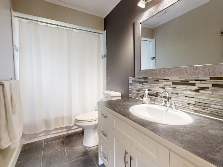 5221 Radcliffe Road, Sechelt, BC, V7Z 0C1 - 14