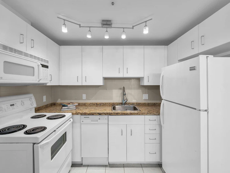 807-555 Jervis Street, Vancouver, BC, V6E 4N1 - 8