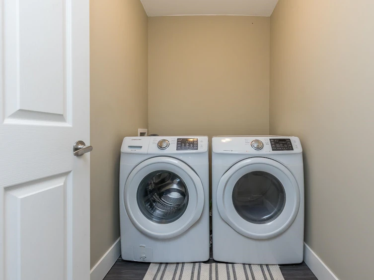 36382 Sandringham Drive, Abbotsford, BC, V3G 2M5 - 36