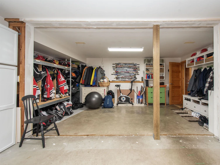 4318 Quinton Place, North Vancouver, BC, V7R 4A7 - 27