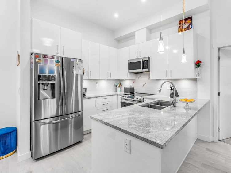 114-20362 72b, Langley, BC, V2Y 5K4 - 9