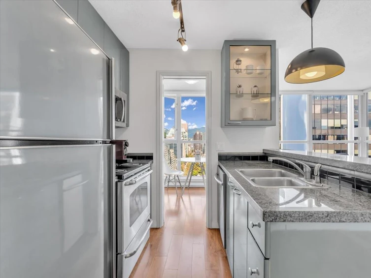 2702-1068 Hornby Street, Vancouver, BC, V6Z 2Y7 - 11