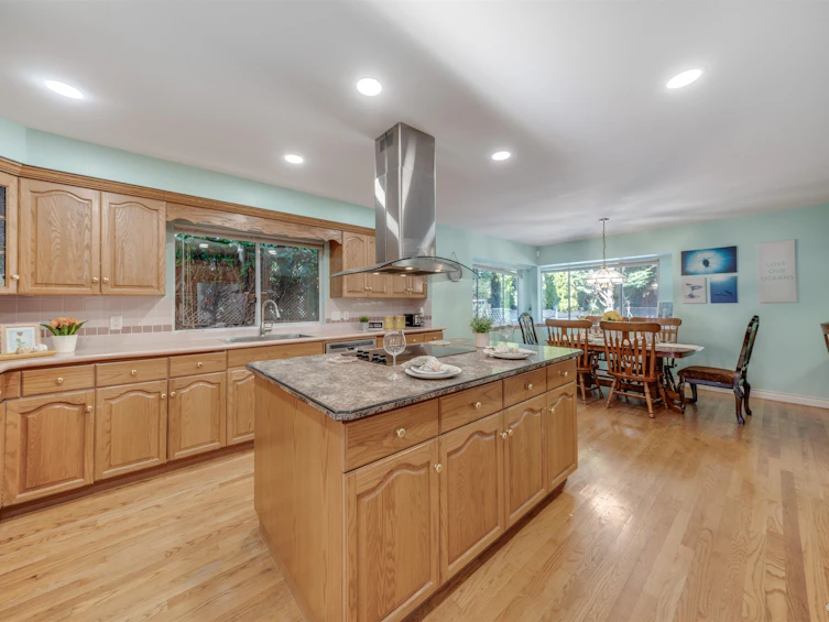 14239 31 Avenue, Surrey, BC, V4P 1R3 - 8