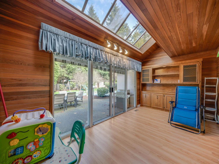 14239 31 Avenue, Surrey, BC, V4P 1R3 - 15