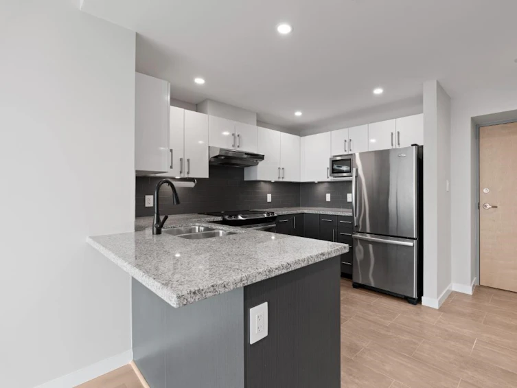 1610-14 Begbie Street, New Westminster, BC, V3M 0C4 - 3