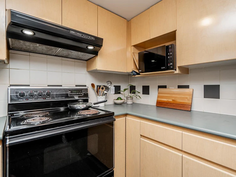 108-1195 West 8th Avenue, Vancouver, BC, V6H 1C5 - 11