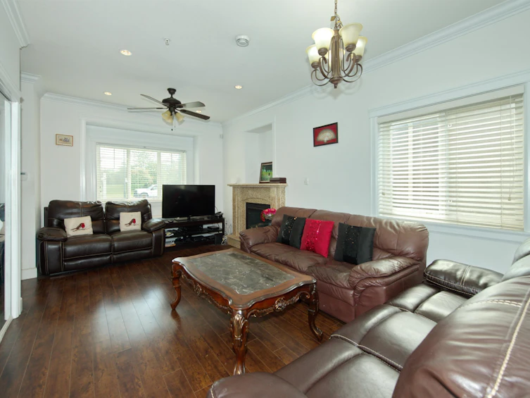 6727 Main Street, Vancouver, BC, V5X 3H4 - 8