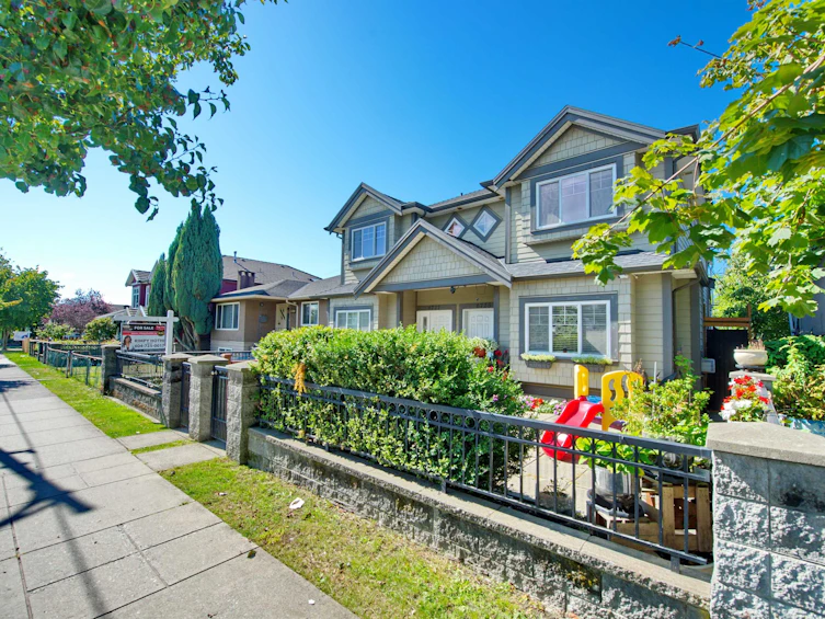 6727 Main Street, Vancouver, BC, V5X 3H4 - 30
