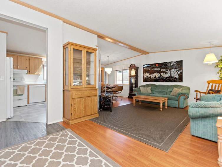 107-6035 Vedder Road, Chilliwack, BC, V2R 1E5 - 4