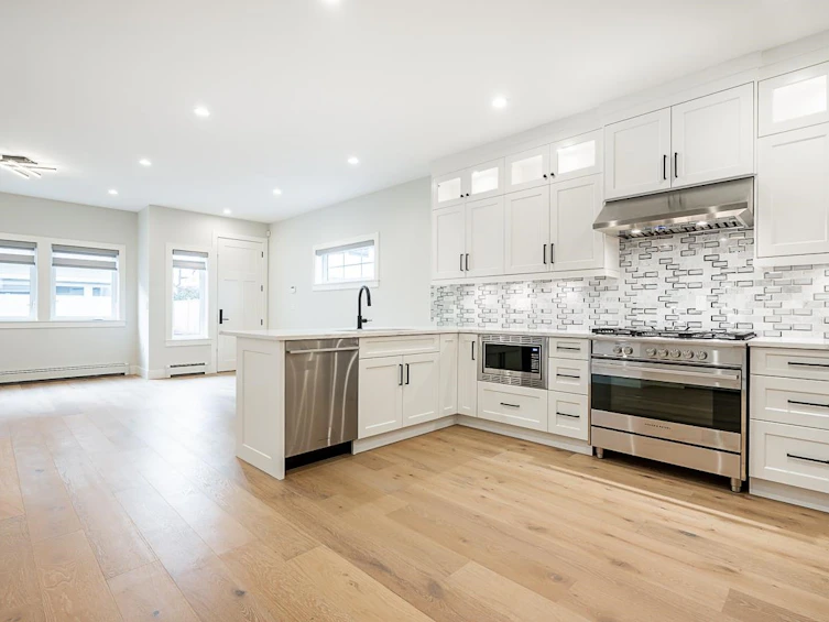 4907A 53 Street, Delta, BC, V4K 2Z3 - 7