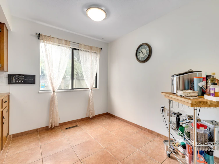 5231 Hollycroft Drive, Richmond, BC, V7E 5B7 - 8