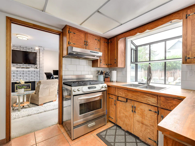 5231 Hollycroft Drive, Richmond, BC, V7E 5B7 - 10