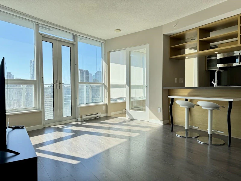 1906 - 833 Seymour Street, Vancouver BC V6B 0G4