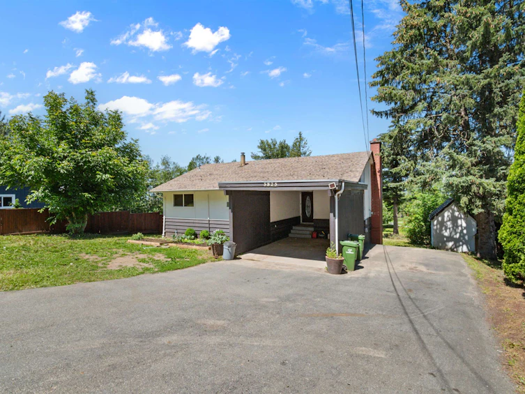 5825 Jinkerson Road, Chilliwack, BC, V2R 0C8