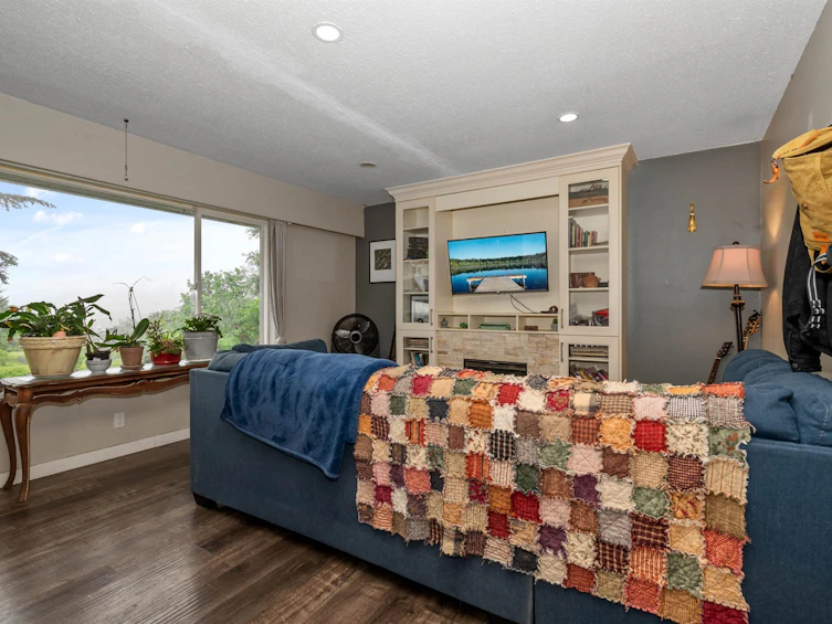 5825 Jinkerson Road, Chilliwack, BC, V2R 0C8 - 6