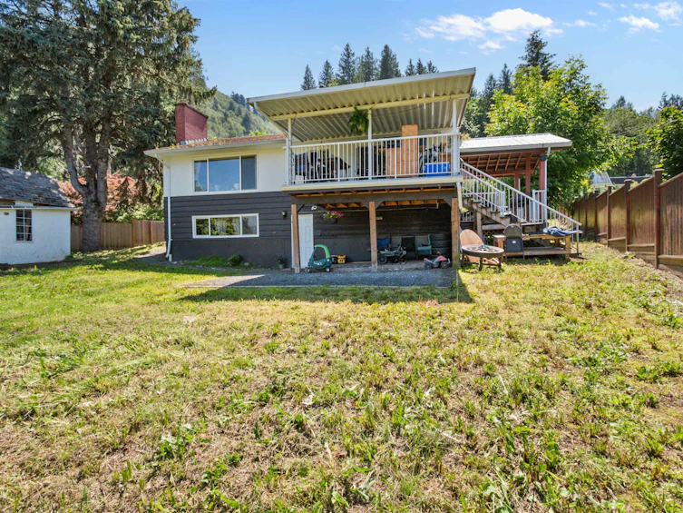 5825 Jinkerson Road, Chilliwack, BC, V2R 0C8 - 31