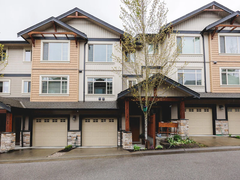 30 - 11305 240th Street, Maple Ridge BC V2W 1A3