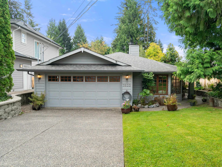 1635 Draycott Road, North Vancouver, BC, V7J 1W3
