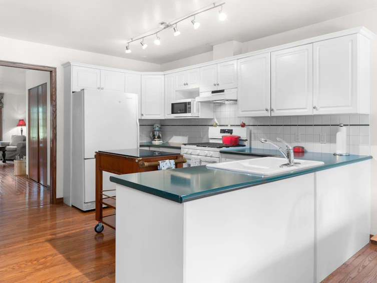 1635 Draycott Road, North Vancouver, BC, V7J 1W3 - 20