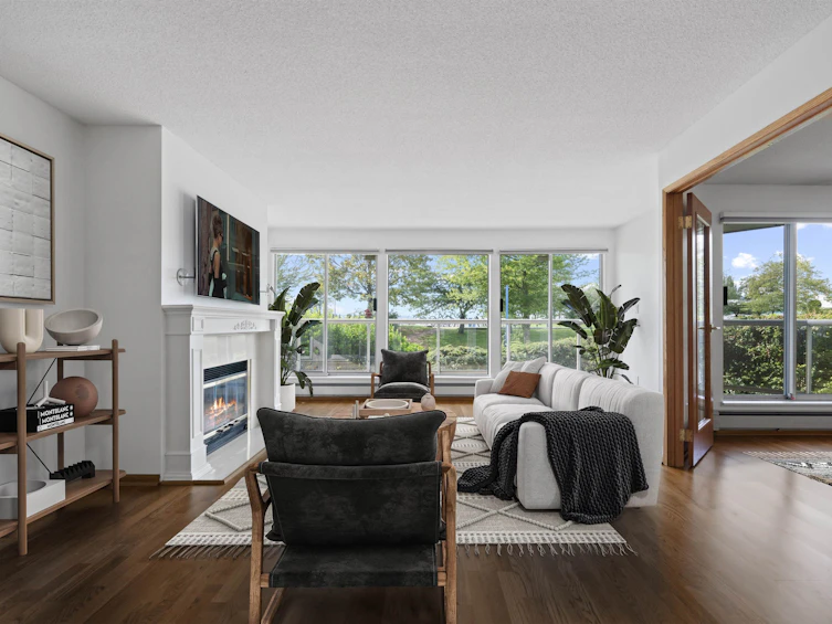 1102-33 Chesterfield Place, North Vancouver, BC, V7M 3K4 - 3