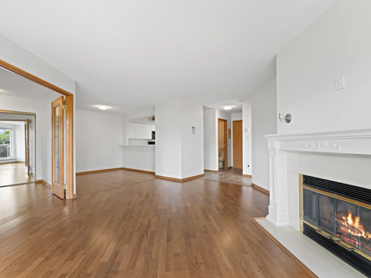 1102-33 Chesterfield Place, North Vancouver, BC, V7M 3K4 - 5