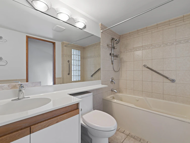 1102-33 Chesterfield Place, North Vancouver, BC, V7M 3K4 - 17