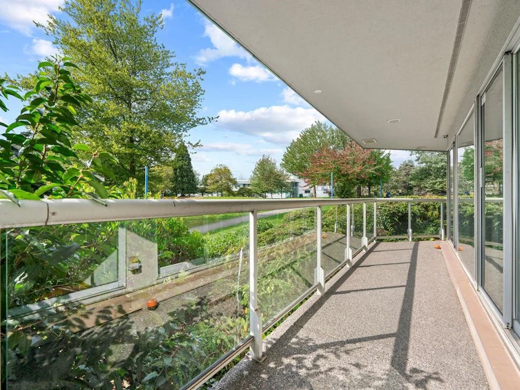 1102-33 Chesterfield Place, North Vancouver, BC, V7M 3K4 - 32
