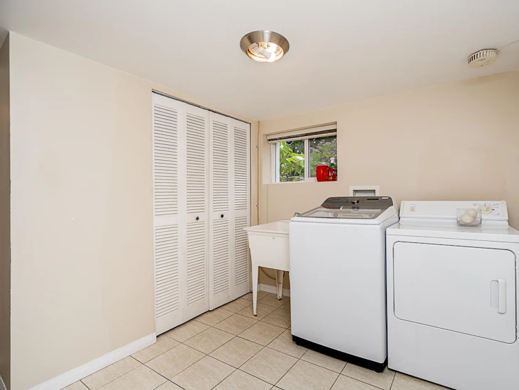 2133 West 57th Avenue, Vancouver, BC, V6P 1V5 - 27