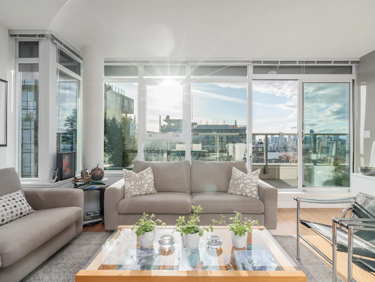 PH5-250 E 6th Avenue, Vancouver, BC, V5T 0B7 - 2