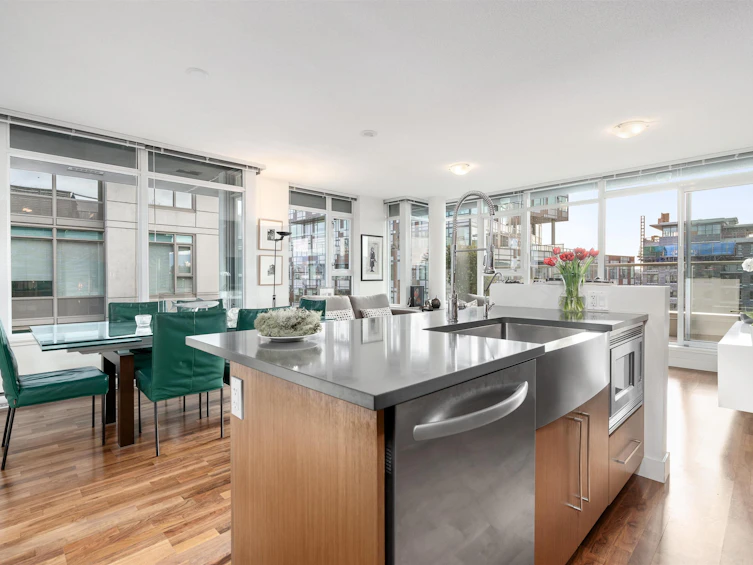 PH5-250 E 6th Avenue, Vancouver, BC, V5T 0B7 - 3