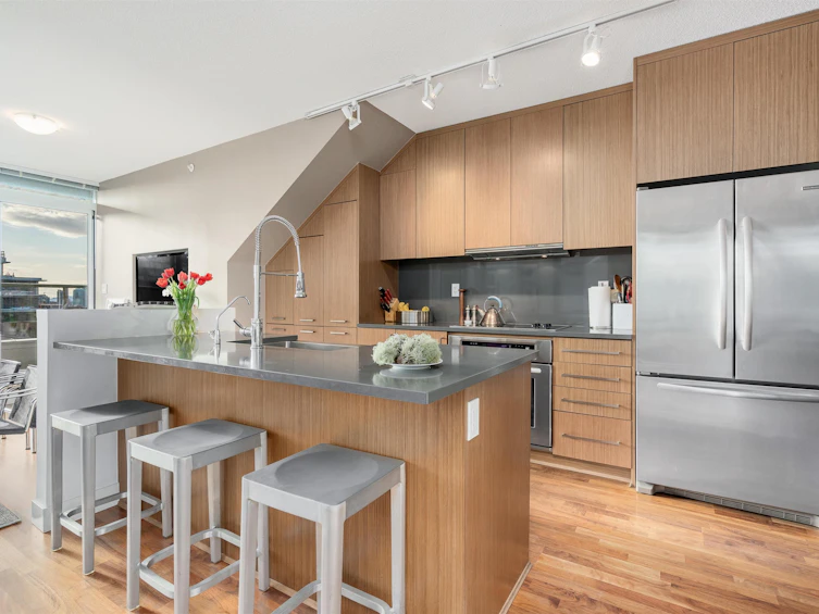 PH5-250 E 6th Avenue, Vancouver, BC, V5T 0B7 - 5