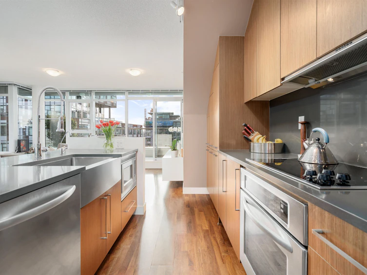PH5-250 E 6th Avenue, Vancouver, BC, V5T 0B7 - 6