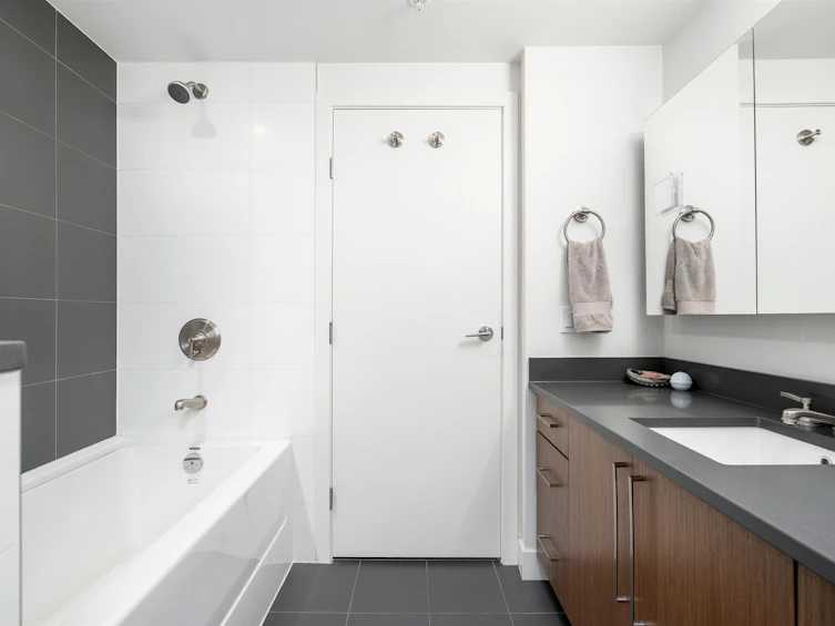 PH5-250 E 6th Avenue, Vancouver, BC, V5T 0B7 - 13