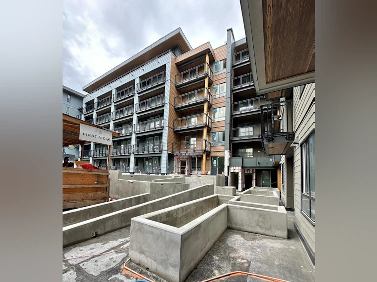 513-9456 134 Street, Surrey, BC, V3V 5S4 - 11