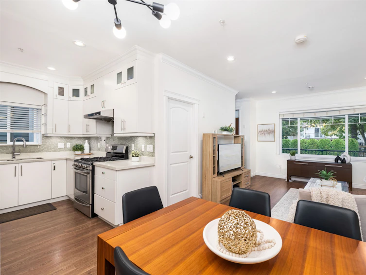 4313 Perry Street, Vancouver, BC, V5N 3X6 - 11