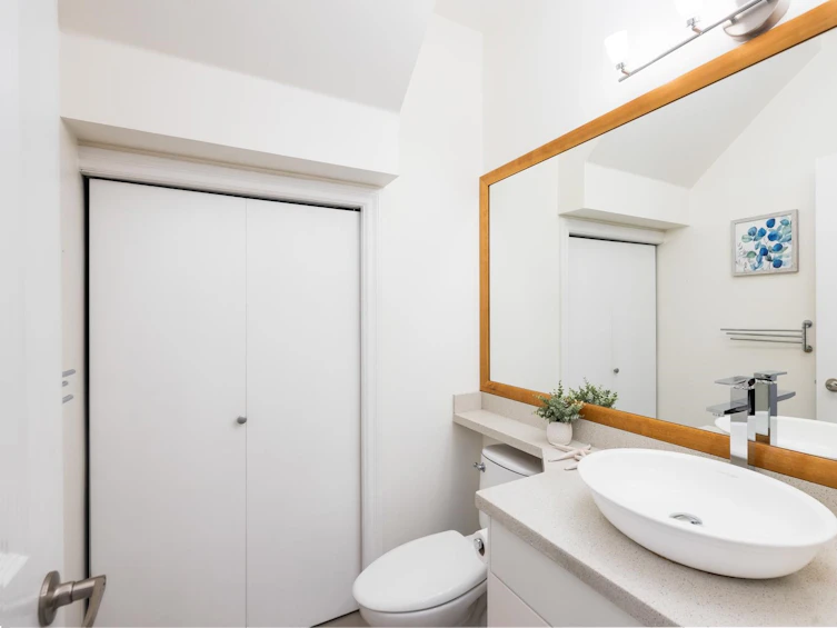 4313 Perry Street, Vancouver, BC, V5N 3X6 - 13