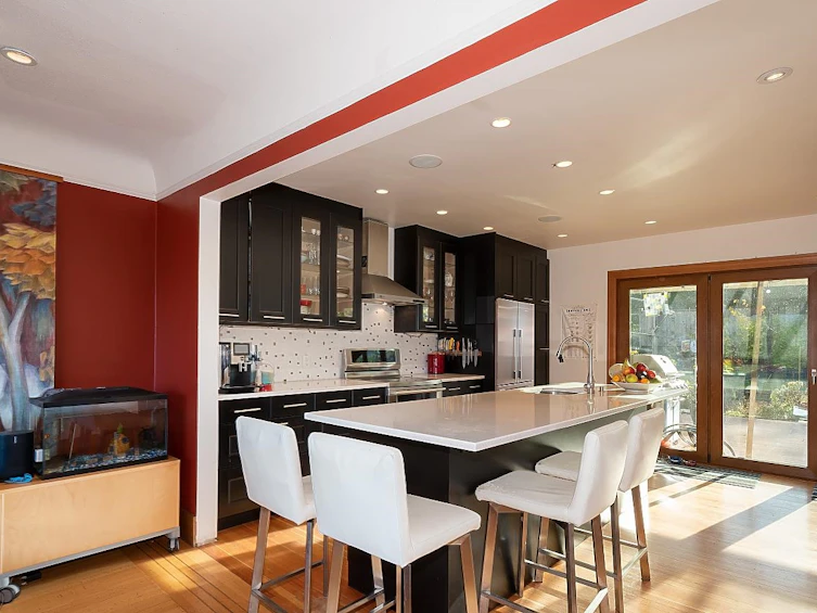 4086 W 8th Avenue, Vancouver, BC, V6R 1Z6 - 10