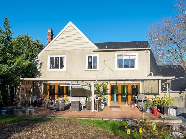 4086 W 8th Avenue, Vancouver, BC, V6R 1Z6 - 24